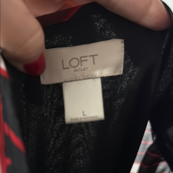 Chic Red and Black Geometric Dress - Picture 2 of 9